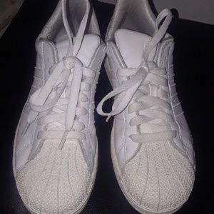 Adidas Superstar Sneakers